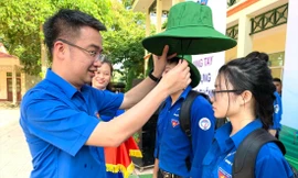 Sức trẻ 'đội nắng thắng mưa'