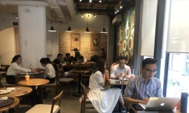 Người trẻ xê dịch (kỳ 2): Những 'văn phòng di động'