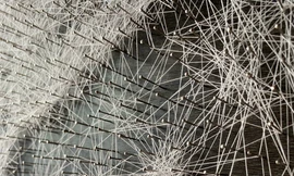 Vẽ tranh bằng đinh với chỉ 