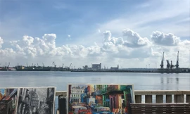Lang thang chợ tranh và đồ lưu niệm La Habana