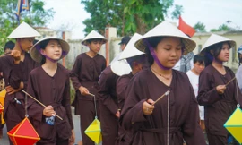 Giữ làng trong phố 