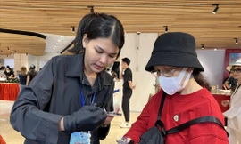 Chạy 'sô' làm việc thời vụ cuối năm 