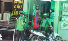 Phận xe ôm ở chốn phồn hoa 