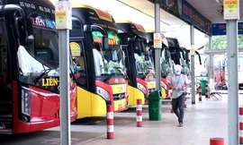 Xăng dầu giảm giá liên tục: Hàng hóa, dịch vụ… giảm nhỏ giọt 