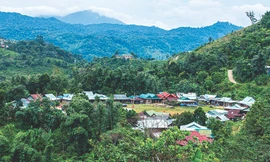 Siêu cầu thủ trên dãy Trường Sơn