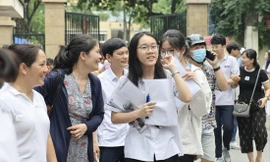 Tuyển sinh lớp 10 ở Hà Nội: Chọn sai dễ ‘trắng tay’