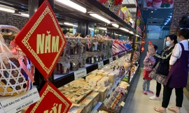 Hàng chuẩn bị cho Tết Nhâm Dần 2022 dồi dào theo kế hoạch của các siêu thị Ảnh: Như Ý