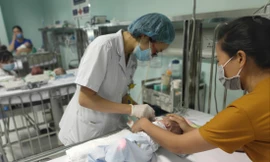 Cao điểm ô nhiễm không khí: Bệnh tật gia tăng 