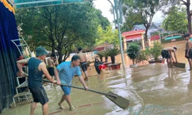 Thầy trò vùng cao gượng dậy sau lũ 