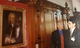 Ông Vũ Khoan, vài cự ly gần 