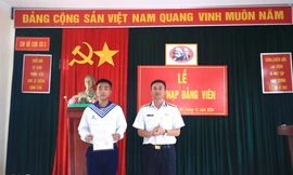 Kết nạp Đảng tại Trường Sa 