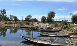 Chuyện một xóm vạn lên bờ 