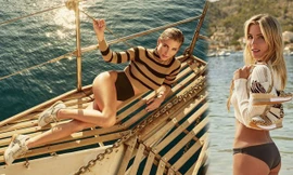 Vợ ‘Thần sấm' Chris Hemsworth trẻ đẹp, sexy đầy lôi cuốn ở tuổi U50