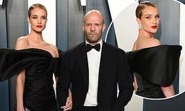 Bạn gái vai trần sexy đẹp đôi bên 'Người vận chuyển' Jason Statham