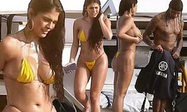 Tyga đi biển cùng bạn gái cũ 'bốc lửa' không kém tình xưa-tỷ phú Kylie Jenner