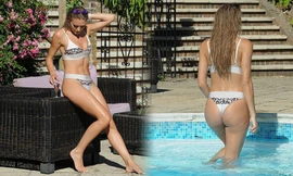 Sao truyền hình Anh quốc dáng đẹp như tạc tượng với bikini