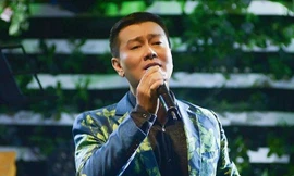 Ca sĩ Tuấn Phương.