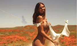 Carmella Rose chụp nude, khoe đường cong cơ thể uốn lượn tuyệt đẹp