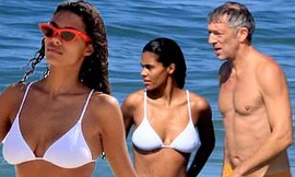 Vợ kém 31 tuổi của tài tử nước Pháp Vincent Cassel 'bốc lửa' hoang dại với bikini