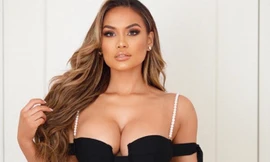 Vẻ gợi cảm đàn bà của nàng mẫu Daphne Joy với body nóng bỏng 'nghẹt thở'