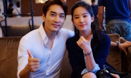 Đại diện của Song Seung Hun lên tiếng về tin yêu lại Lưu Diệc Phi