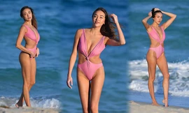 Sophia Culpo đẹp như mộng ở biển với áo tắm xẻ hông cao