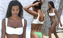 Mẫu 9x Tina Kunakey mặc bikini tôn 3 vòng 'nảy lửa' ở biển