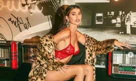 'Mỹ nhân nóng bỏng nhất Canada' quyến rũ ngất ngây với nội y đỏ rực