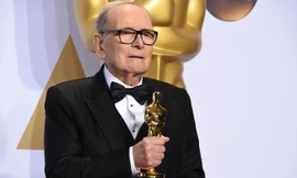 Ennio Morricone đoạt tượng vàng Oscar đầu tiên năm 2015 với phim "The Hateful Eight". Ảnh: The Academy.