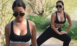 Mỹ nhân truyền hình Anh khoe vòng 1 căng đầy khi tập thể dục ở công viên