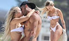 Tammy Hembrow mặc áo tắm quây nhỏ xíu nóng bỏng, liên tục khoá môi người tình ở biển