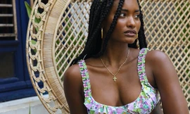 Siêu mẫu Melodie Monrose ngọt ngào quyến rũ với áo tắm