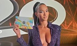 'Thiên thần' Lais Ribeiro khoe ngực đầy táo bạo tại giải Grammy Latin