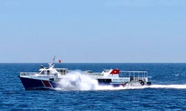 Giá vé tàu khách Sa Kỳ - Lý Sơn và ngược lại, được điều chỉnh tăng thêm 35.000 đồng/vé, so với trước đó.