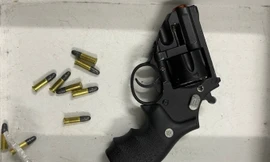 Phát hiện khẩu súng và 10 viên đạn trong kiện hàng ở sân bay Đà Nẵng