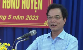 Năm cán bộ thuộc diện Ban Thường vụ Tỉnh ủy Quảng Ngãi quản lý xin nghỉ hưu trước tuổi