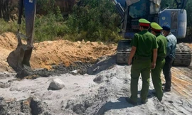 Phát hiện doanh nghiệp lén lút xả thải 