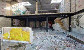 Hoang tàn 'Phố Tàu' ven biển Đà Nẵng