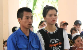 Vợ chồng cùng lãnh án sau tiết mục đi xe máy ‘làm xiếc’ trên đèo Hải Vân