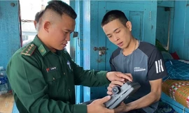 Sét đánh trúng tàu cá, 15 ngư dân may mắn thoát nạn