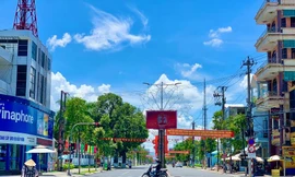 Người dân không được ra khỏi nhà từ 20 giờ ngày hôm trước đến 4 giờ sáng ngày hôm sau, trừ các trường hợp cấp thiết.