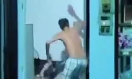 Bắt giam nghịch tử ngược đãi mẹ 81 tuổi