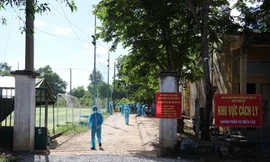 Đến thời điểm hiện tại, ngành Y tế Quảng Ngãi ghi nhận tổng cộng 90 F0 liên quan ổ dịch Công ty Hoya Lens Việt Nam, chi nhánh Quảng Ngãi. Ảnh: Nguyễn Ngọc 