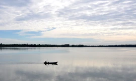 Hai vợ chồng tử nạn trên đầm An Khê, bỏ lại 6 người con 