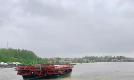 Vùng cửa biển Sa Cần nơi 3 ngư dân mất tích.