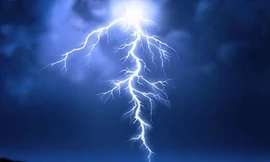 Người phụ nữ bị sét đánh tử vong trong lúc đi làm rẫy