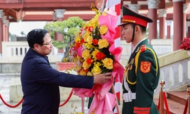 Thủ tướng Phạm Minh Chính dâng hương tưởng niệm cố Thủ tướng Phạm Văn Đồng