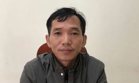 Phú tại cơ quan điều tra.