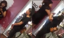 Hình ảnh cắt từ clip.