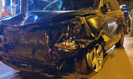 Chiếc xe ô tô đâm liên hoàn nhiều phương tiện.